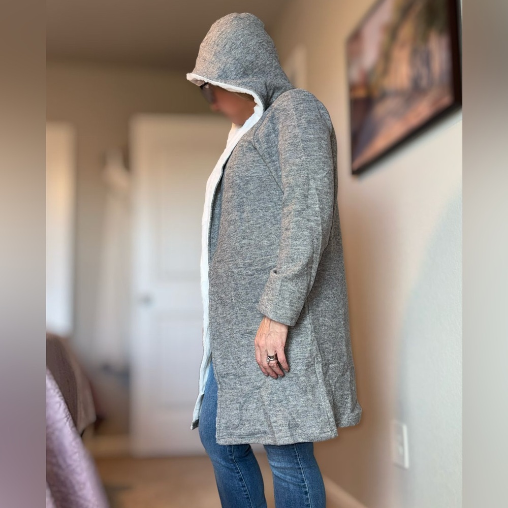 Hayden Gray Cardigan with White Furry Trim & Hood - Picture 4 of 14